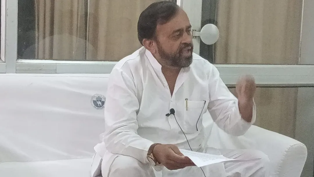 आबूरोड नगरपालिका सिस्टम को सुधारने को लेकर पार्षदों ने सीएम ऐड्वाइज़र संयम लोढ़ा से की मुलाकात, आमजन को शिविरों का नहीं मिल रहा फायदा, स्टाफ की कमी