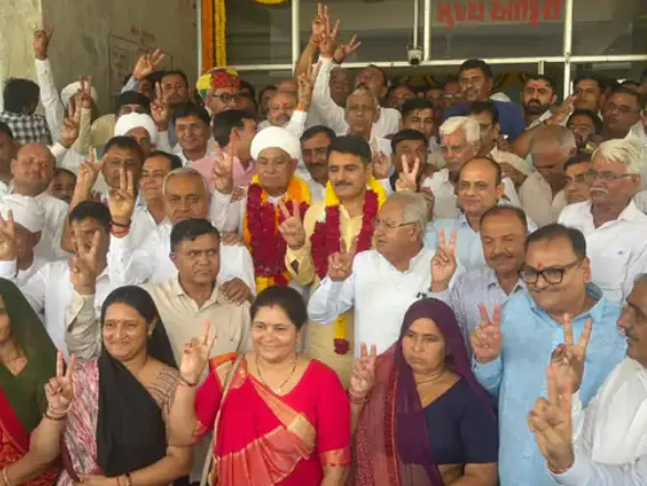 सहकारिता किंगमेकर बने शंकर चौधरी: बनास डेयरी में 'विजय हैट्रिक', लगातार तीसरी बार निर्विरोध चेयरमैन, 15 हज़ार करोड़ के साम्राज्य पर अगले ढाई साल भी राज! – फोटो 2