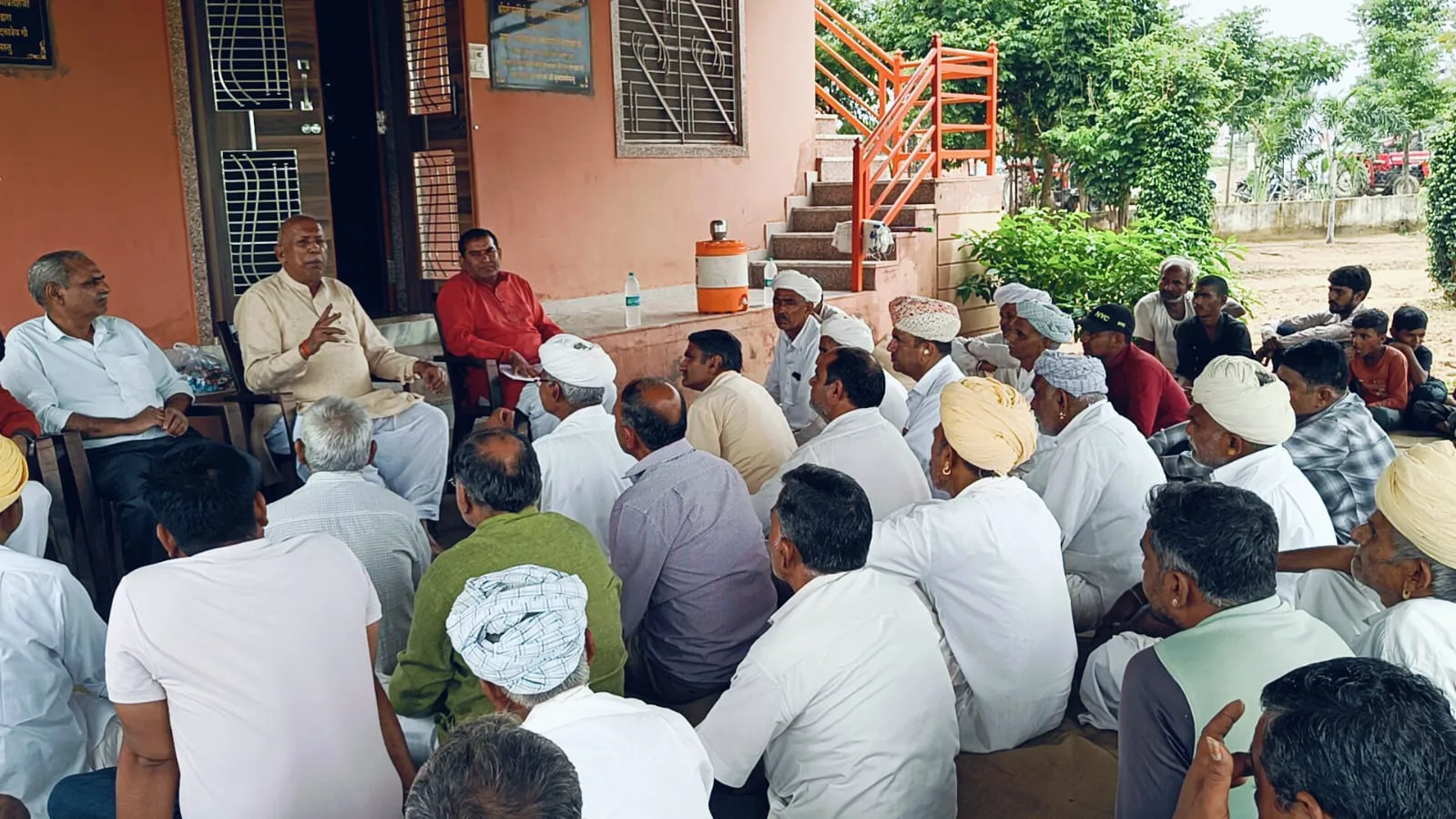 धानोल में आयोजित हुई गौ चिकित्सा एवं रासायनिक मुक्त कृषि कार्यशाला