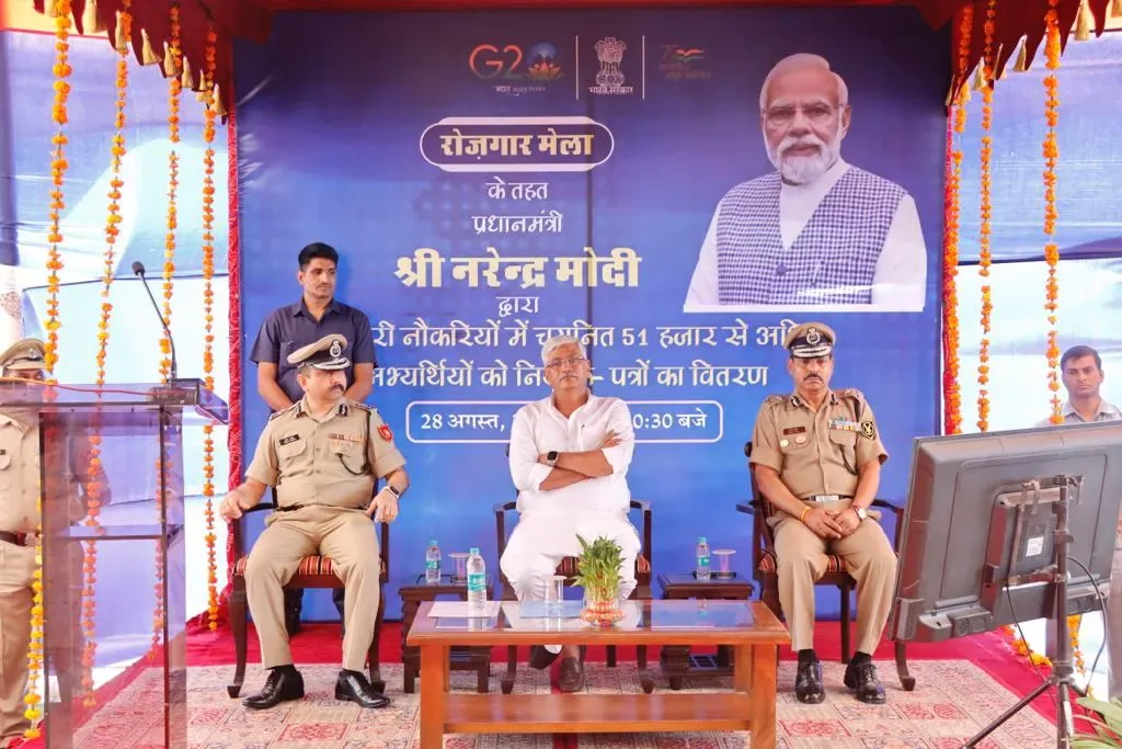 प्रधानमंत्री ने रोजगार मेले के तहत 51,000 से अधिक नियुक्ति पत्र वितरित किए
