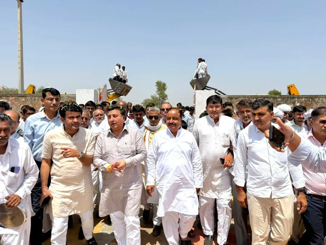 कोटड़ा में 'ग्राम रथ अभियान' का आयोजन: प्रभारी मंत्री के.के. बिश्नोई और पूर्व विधायक नारायण सिंह देवल ने की शिरकत – फोटो 3