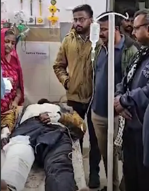 नडियाद के पास भीषण हादसा, टायर फटने से दो वाहन भिडे, जसवंतपुरा के तीन जनों की मौत – फोटो 3