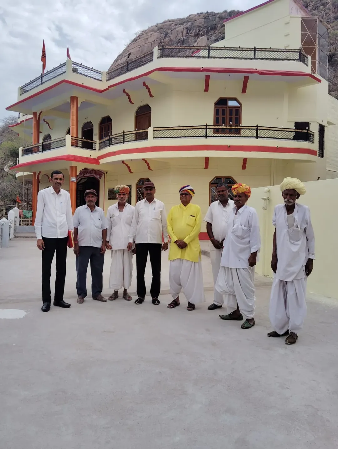 जसराजसिंह राठौड़ मेड़ा बने सुंधामाता धर्मशाला के राष्ट्रीय अध्यक्ष, नवीन कार्यकारिणी का सर्वसम्मति से हुआ निर्वाचन