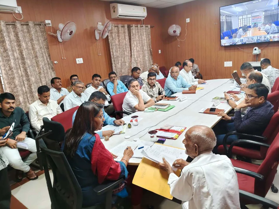 आमजन की परिवेदना का करें त्वरित निस्तारण-संभागीय आयुक्त