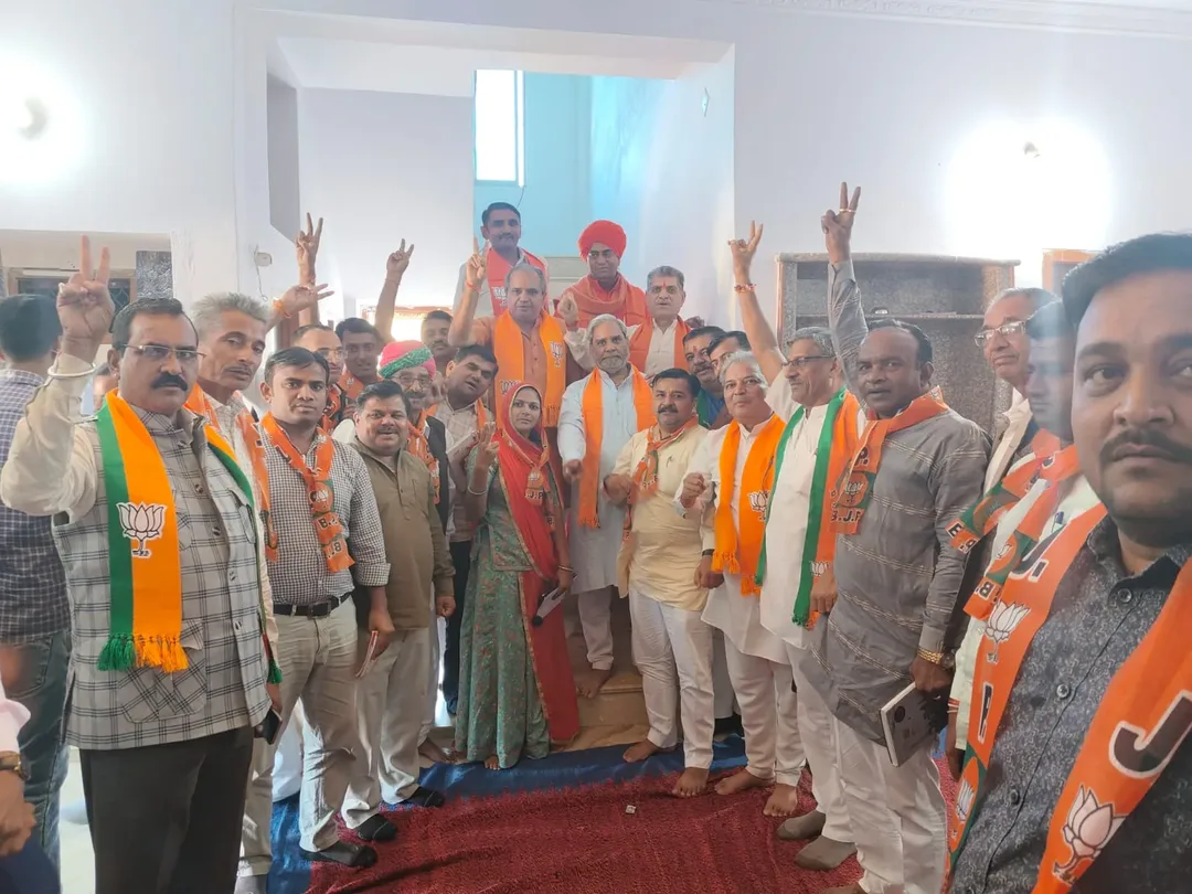 भाजपा की जिला बैठक सम्पन्न: जन आक्रोश आंदोलन के जिला प्रभारी महंत प्रतापपूरी महाराज के मुख्य आतिथ्य एवं जिलाध्यक्ष श्रवणसिंह राव बोरली की अध्यक्षता में हुई बैठक