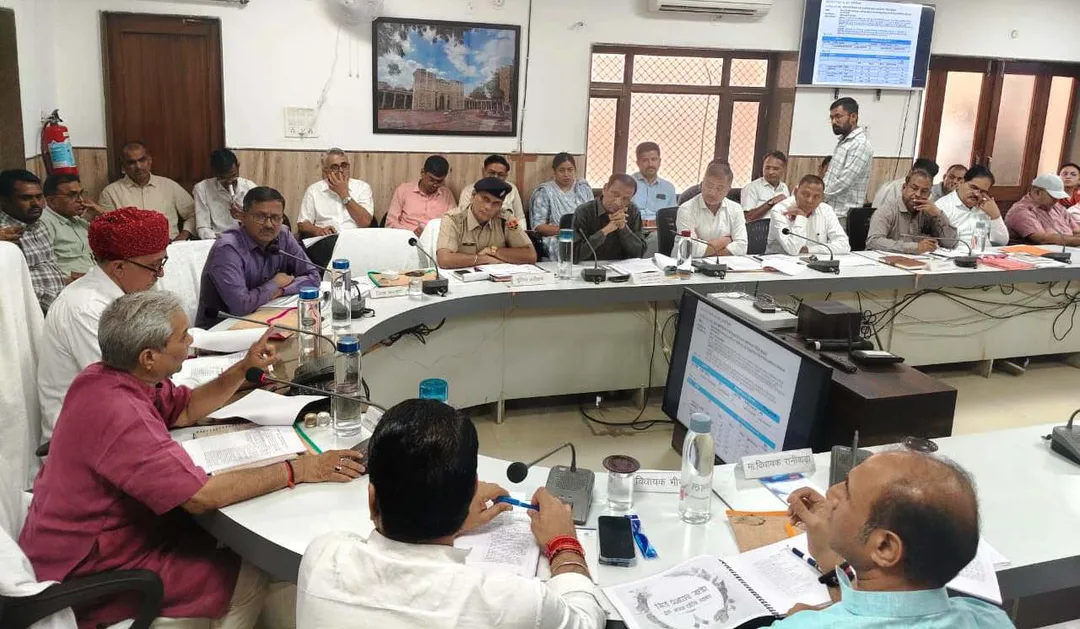 दिशा की बैठक में गूँजा भ्रष्टाचार का मुद्दा, विधायक देवासी ने जेजेएम में गड़बड़ी पर अफसरों को घेरा