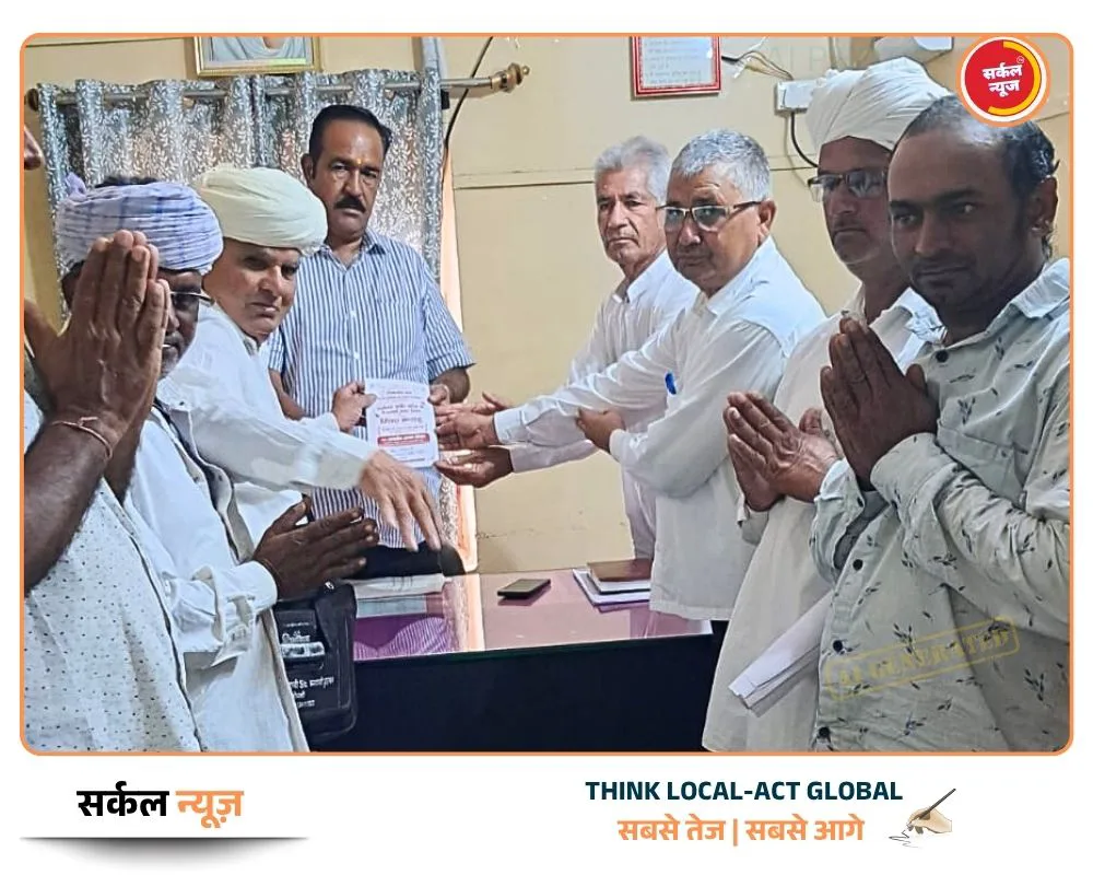अध्यात्म की बहेगी बयार: परमेश्वर कबीर साहेब के 629वें प्रकट दिवस पर सोजत में जुटेगा महाकुंभ, रानीवाड़ा क्षेत्र में आमंत्रण पत्र बांट रहे सेवादार – फोटो 5