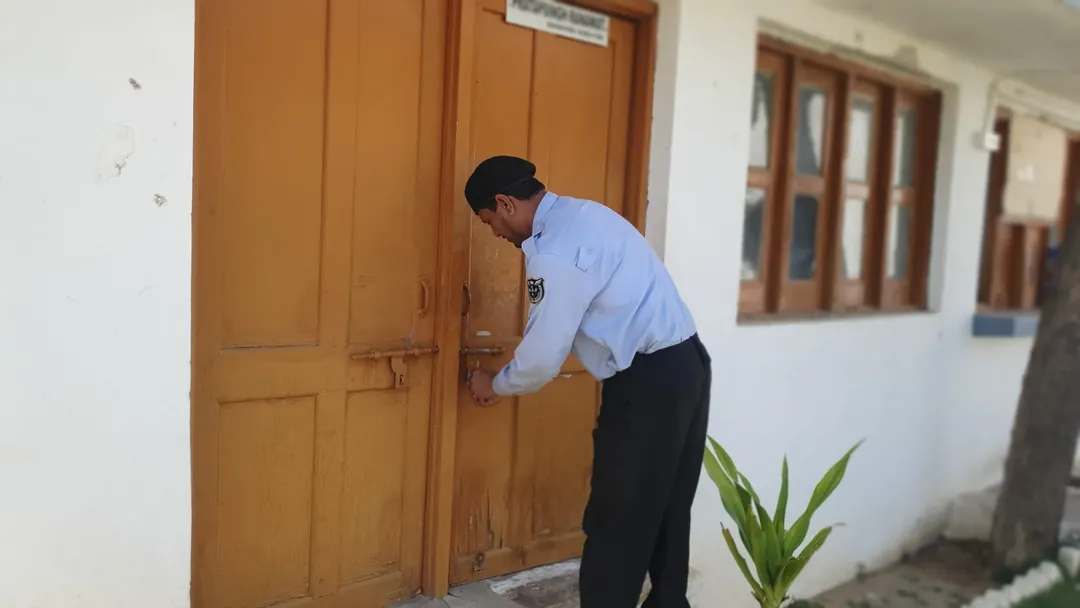 रानीवाड़ा डेयरी में सियासी उठापटक, प्रतापसिंह की जगह फिर से एमडी लगे प्रकाश श्रीवास्तव, 20 फरवरी के आदेशों पर हाईकोर्ट की रोक – फोटो 2