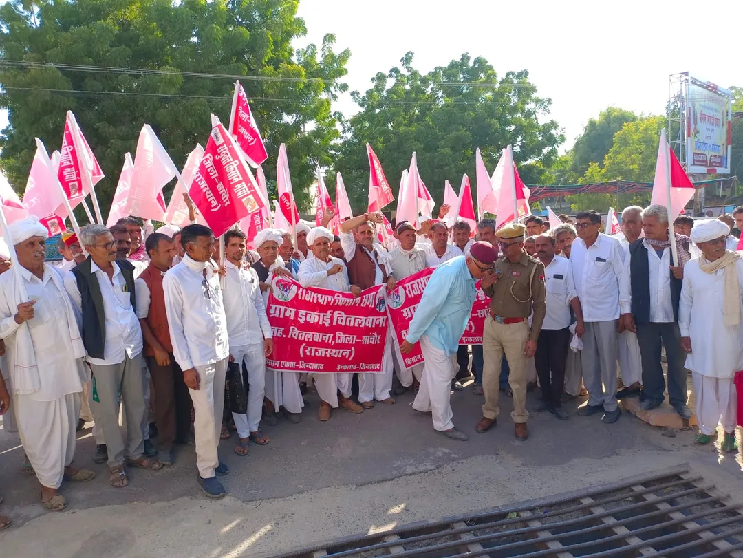सांचोर में किसानों की लाल हुंकार, रिलायंस को करे डीबार, भरपूर पानी नर्मदा नहर में छोड़े – फोटो 4
