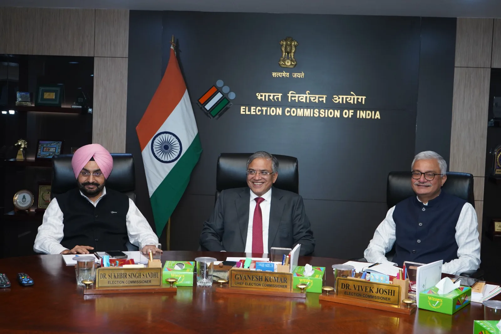 भारत निर्वाचन आयोग का राजनीतिक दलों के साथ सबसे बड़ा संपर्क अभियान