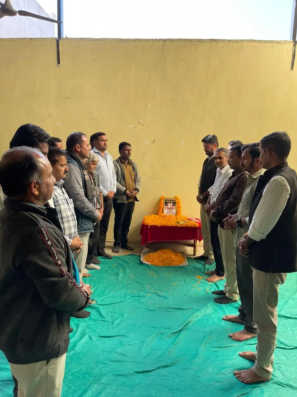 भाजपाईयों ने हीरा बा के निधन पर श्रृृद्धांजली अर्पित की, रानीवाड़ा विधायक नारायण सिंह देवल ने भी शोक जताया