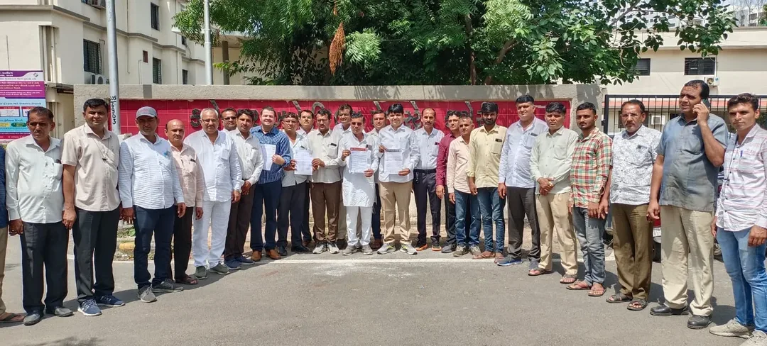 अहमदाबाद जिला कलेक्टर  को बिश्नोई समाज के लोगों ने सौंपा ज्ञापन