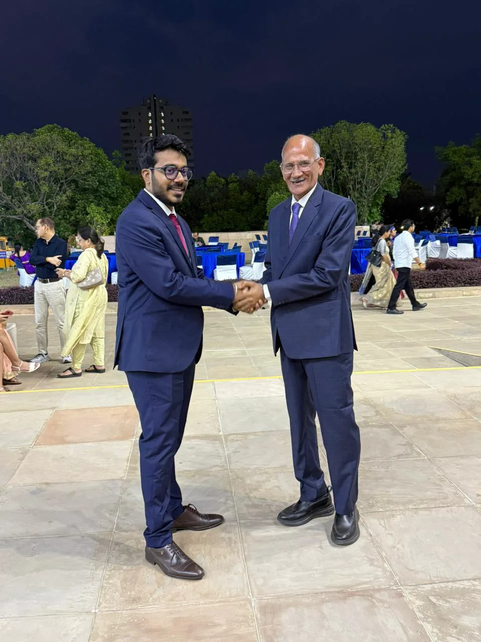 सिरोही के कुणाल चौधरी को आईएसबी हैदराबाद से MBA डिग्री, “Torchbearer Award” से सम्मानित