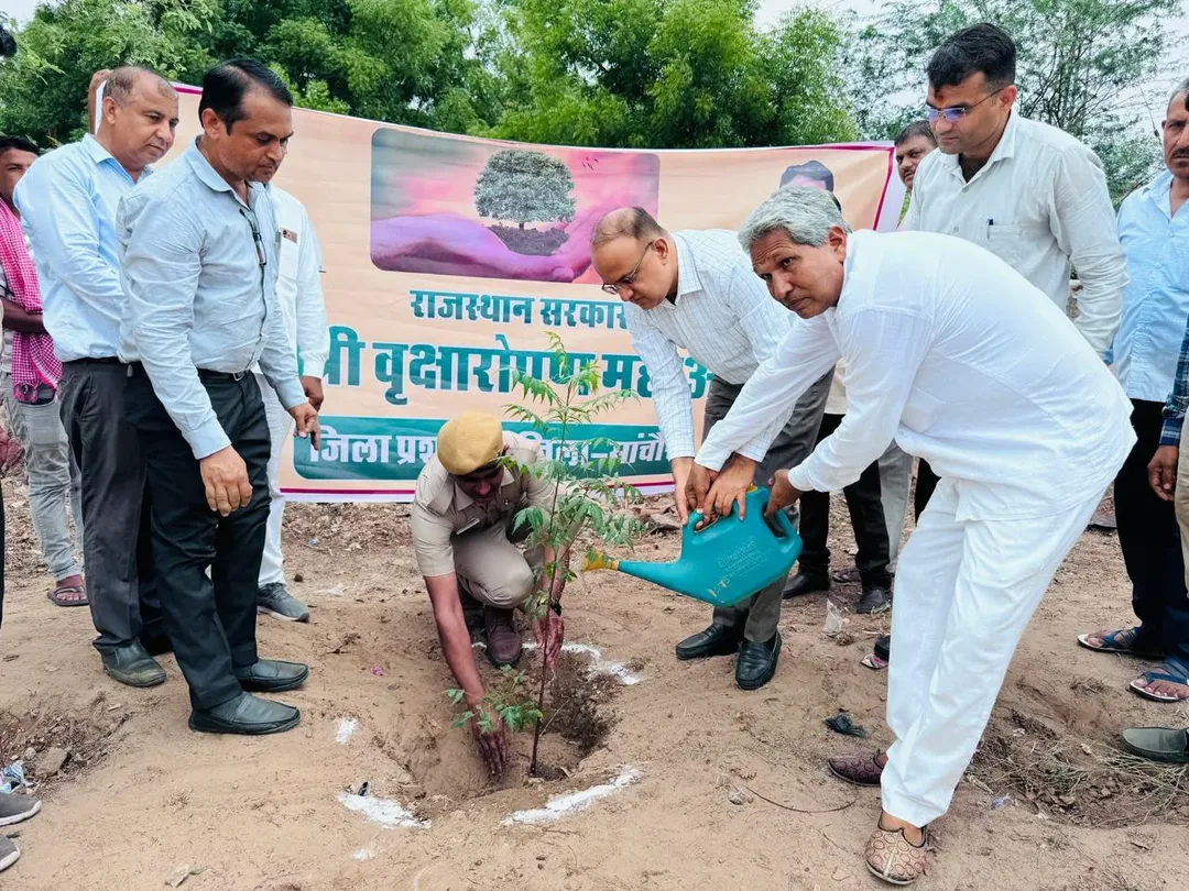 मुख्यमंत्री वृक्षारोपण महाअभियान की हुई शुरुआत