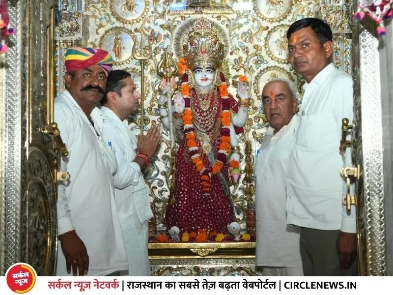 कांग्रेस प्रत्याशी के समर्थन में जुटा भारी जनसमूह, वैभव बोले, जालोर-सांचौर में दौड़ाएंगे तरक्की की गाड़ी