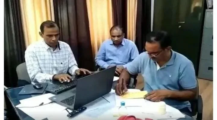 Rajasthan: <em>दुग्ध उत्पादक सहकारी संघ का प्रबंध संचालक 50 हजार रुपये की रिश्वत लेते गिरफ्तार</em>