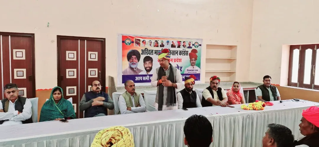 किसानो की चिंता करने आये कांग्रेसी, भाजपा सरकार को घेरा, यादव और नागा आये जालोर – फोटो 7