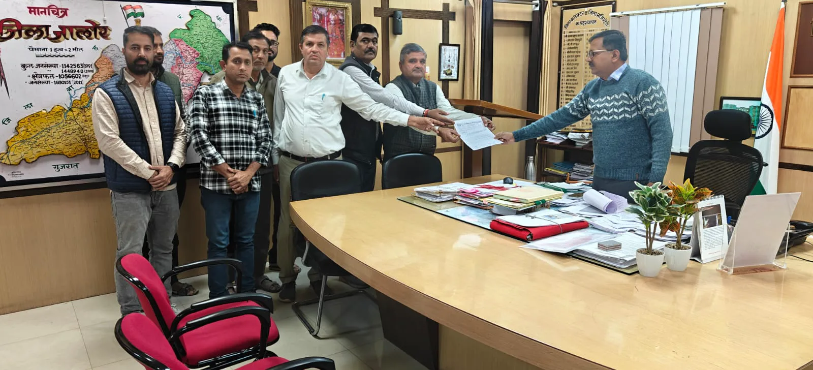 उप-प्राचार्य पद समाप्त करने की कार्यवाही पर RESA-VP का कड़ा विरोध, मुख्यमंत्री को सौंपा ज्ञापन