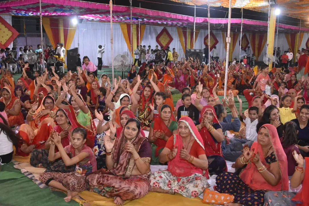 संत शिरोमणि लिखमीदास जी महाराज के जयंती महोत्सव पर रात्रि में हुई विशाल भजन संध्या