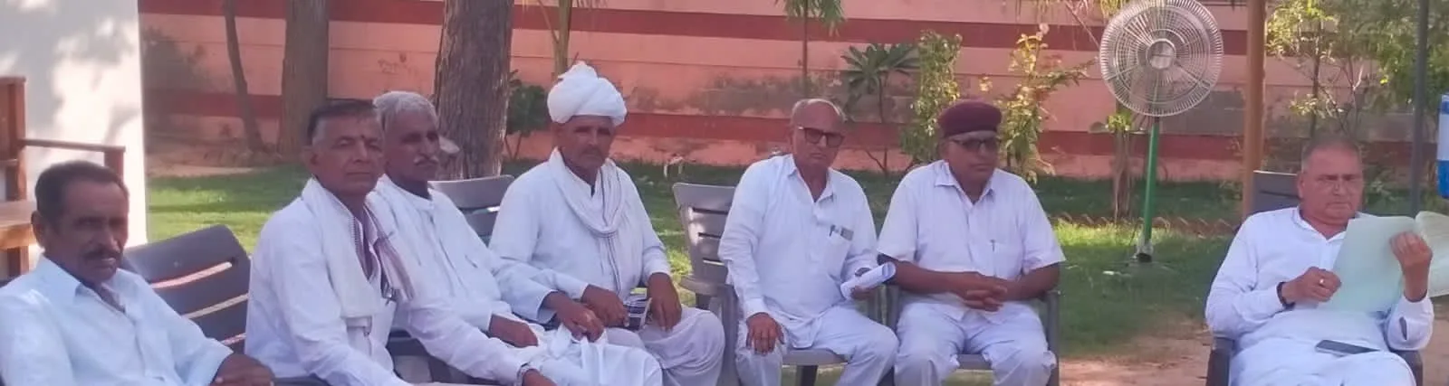 संयुक्त किसान मोर्चा के प्रतिनिधियों ने विधायक जीवाराम चौधरी से की वार्ता