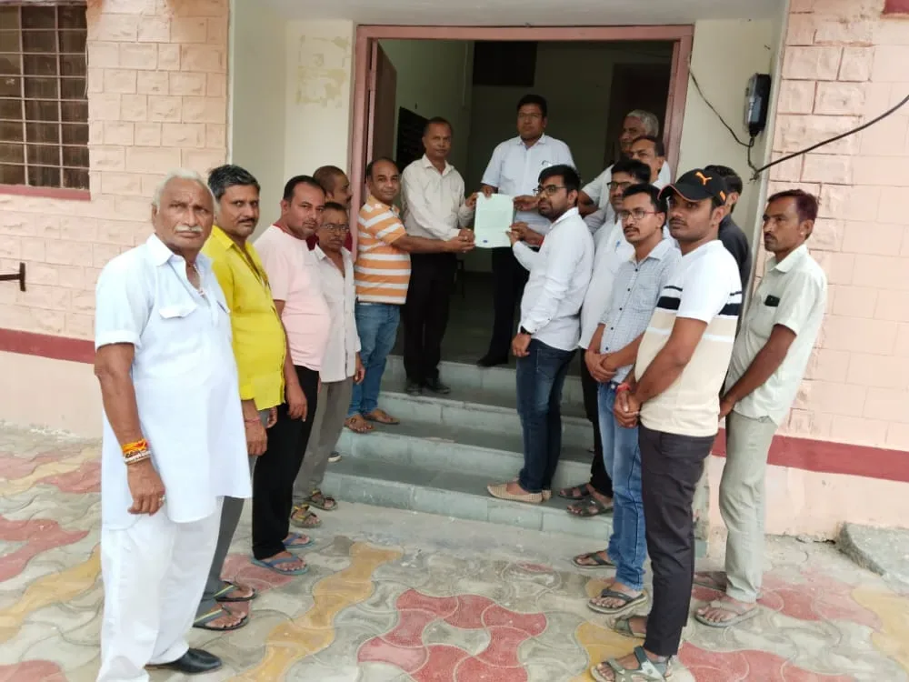 डिप्टी रूद्रप्रताप शर्मा को तत्काल बहाल करे, ब्रह्मदेव समाज ने मुख्यमंत्री के नाम सौंपा ज्ञापन