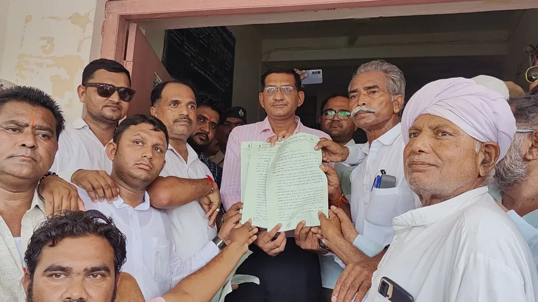 रानीवाड़ा में एससी एसटी आरक्षण के फैसले का किया विरोध – फोटो 3