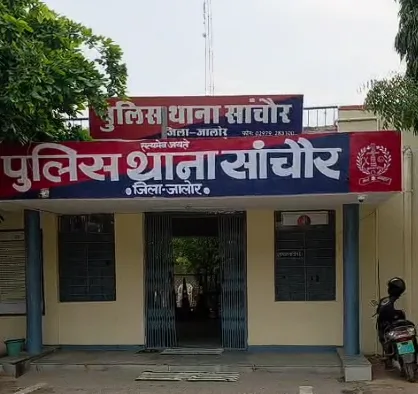 ग्लूकोज ड्रिप की आड़ में बह रही थी 'अंग्रेजी': भारतमाला टोल पर 80 लाख का माल जब्त, चालक गिरफ्तार – फोटो 2