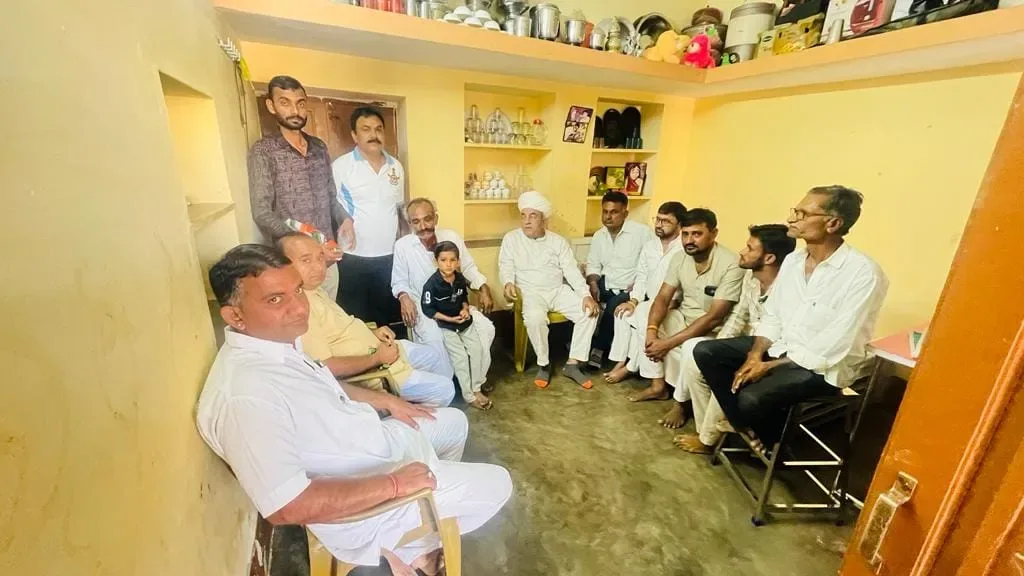 बोरली गांव में सुखराम बिश्नोई का देवदर्शन, राव समाज के युवाओं ने कांग्रेस ग्रहण की सदस्यता