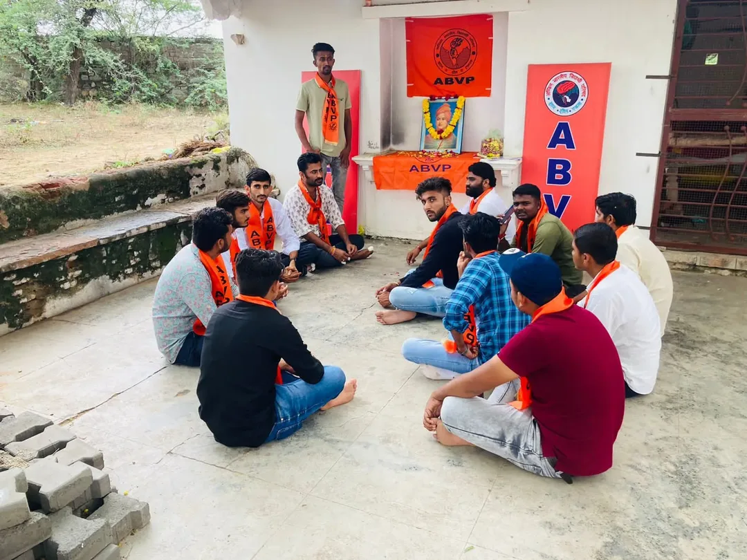 एबीवीपी का 75वां स्थापना दिवस, रानीवाड़ा में स्टूडेंट्स ने जोरदार तरीके से मनाया – फोटो 2