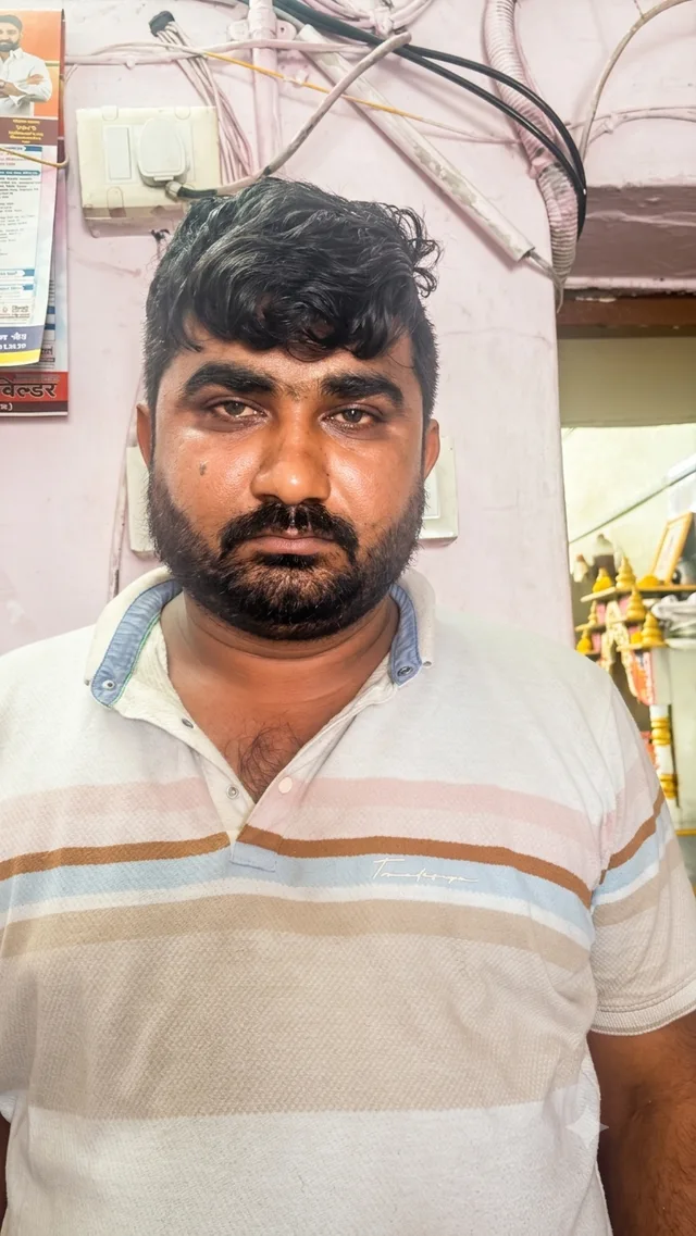 बस की डिक्की में छिपा रखी थी 'महंगी जाम', गुजरात पहुंचने से पहले आबूरोड पुलिस ने दबोचा