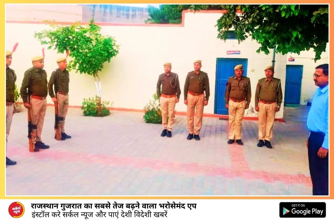 रात्रि चौपाल में प्रस्तुत परिवादों को सुनकर उनका मौके पर करवाया समाधान