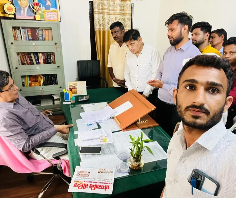 चुनावी कार्यो का बीएलओ ने किया बहिष्कार, विधानसभा चुनावों का अपडेशन हो रहा प्रभावित, गैर शैक्षणिक कार्यो से आजादी की उठी मांग