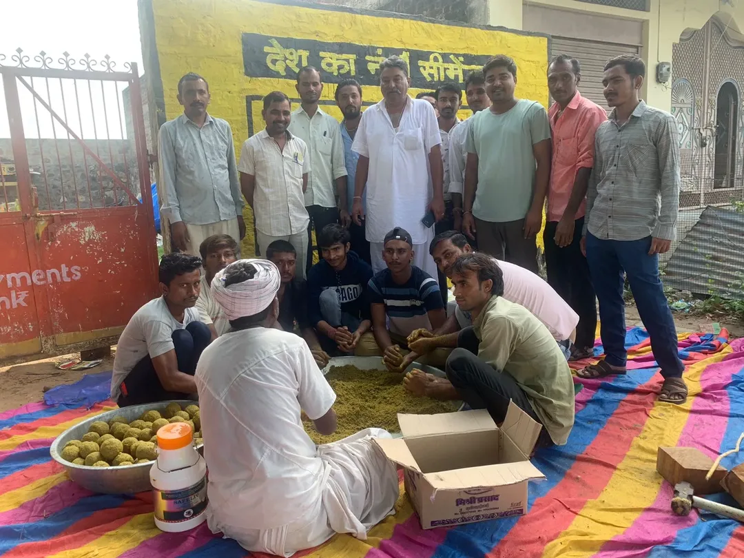 आजोदर में लंपी महामारी को युवा संगठन ने रोका, युवा टीम 24 घंटे है एक्टिव, सूचना मिलते ही टीम डाक्टर सहित मौके पर, गोप्रेमियों ने तिजोरियां खोली