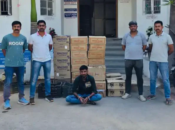 पालनपुर: एलसीबी की बड़ी कार्रवाई, 11 लाख की विदेशी शराब जब्त; एक तस्कर गिरफ्तार