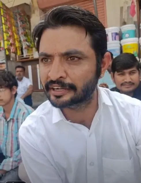 'कहां गया 18 लाख का हिसाब?' मालवाड़ा PHC पर ग्रामीणों का हल्ला बोल, सरपंच ने खोली खर्चों की पोल; उच्च स्तरीय जांच के निर्देश