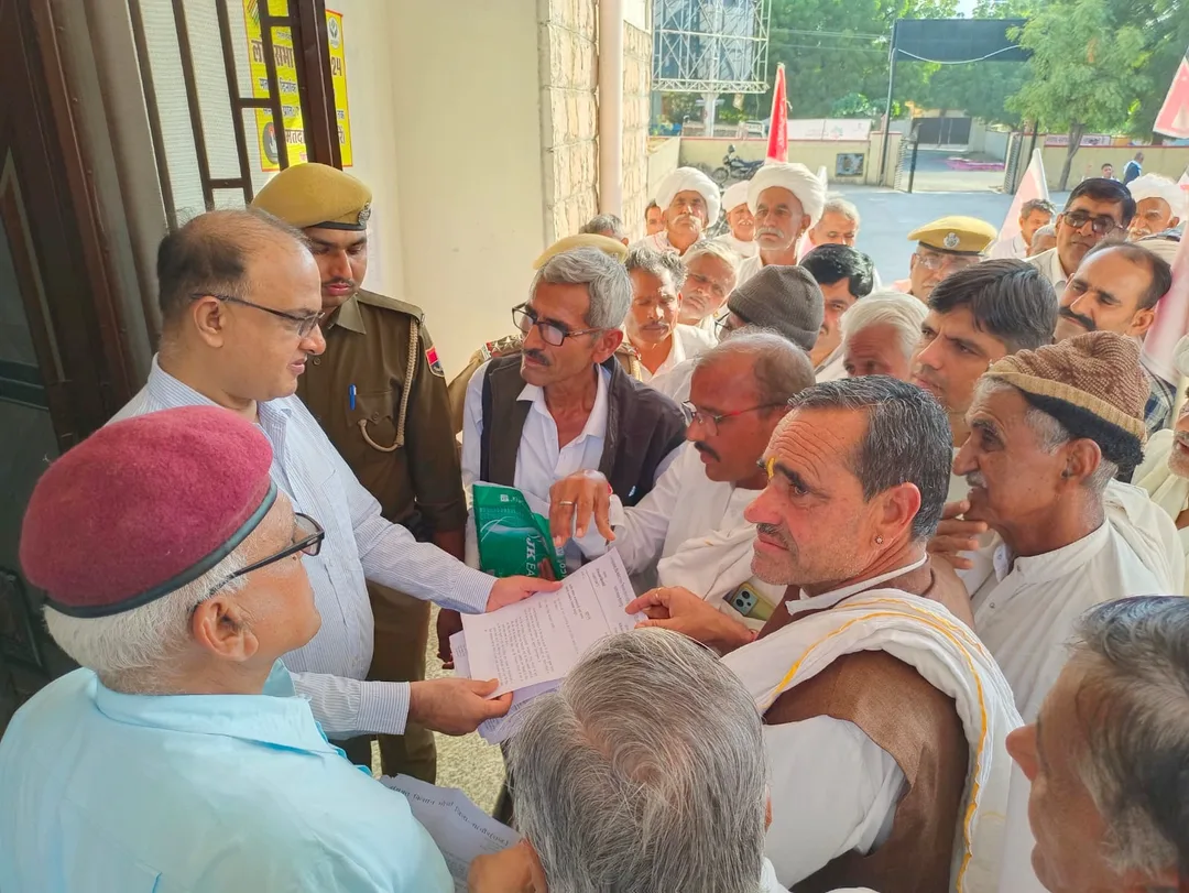 सांचोर में किसानों की लाल हुंकार, रिलायंस को करे डीबार, भरपूर पानी नर्मदा नहर में छोड़े