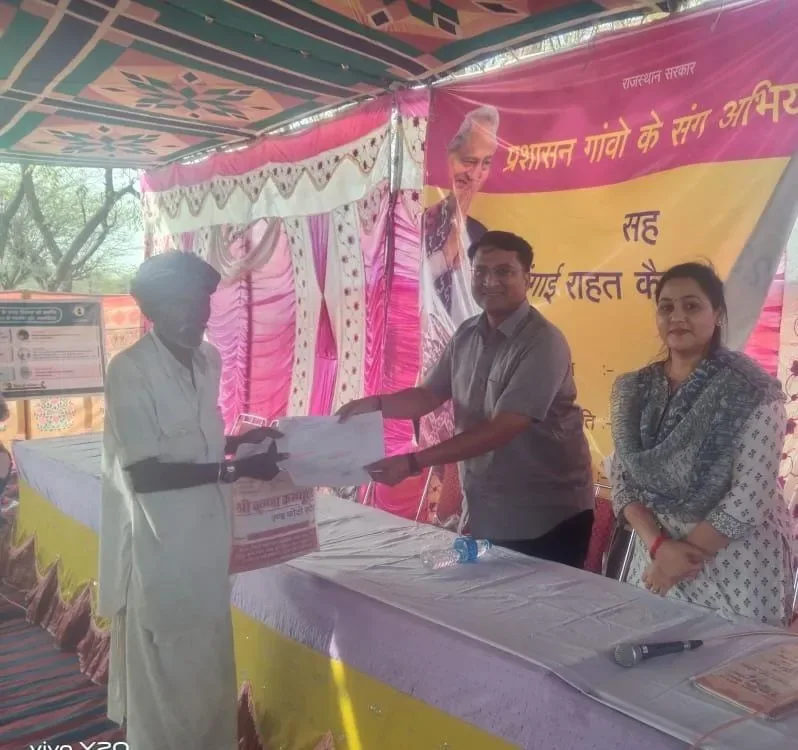 खातेदारी हक से वंचित भंवराराम को शिविर से मिली राहत, मुकेश की गाय का हुआ कठिन प्रसव – फोटो 3