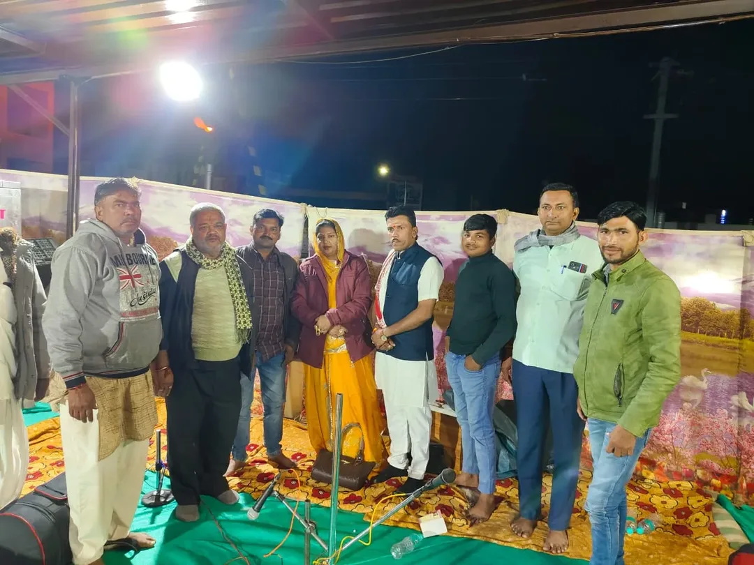 शनिदेव और गोगाजी महाराज के मंदिर में देर रात चली भजन लहरियां, पूर्व विधायक देवल भी रहे मौजूद – फोटो 2