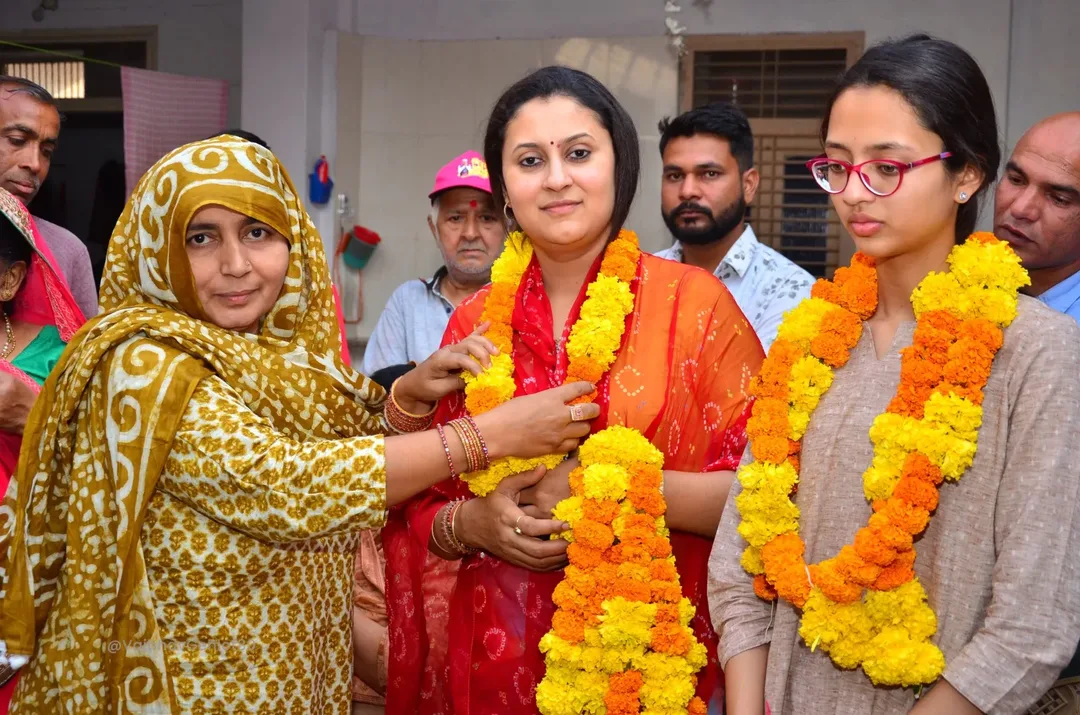 क्षेमंकरी माता और गुरु जम्भेश्वर भगवान के दर पर वैभव ने मत्था टेका, कहा, भाजपा को सबक सिखाएगी जनता – फोटो 4
