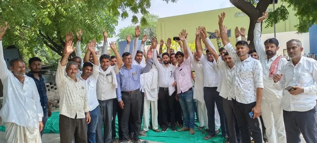 भीनमाल से मीठी बैरी सड़क कार्य में अनियमितताएं, घटिया निर्माण सामग्री इस्तेमाल करने की शिकायत, मुख्यमंत्री के नाम एसड़ीएम भीनमाल को सौंपा ज्ञापन